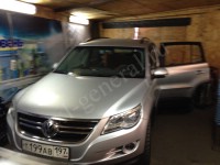 Установка автостекла на Volkswagen Tiguan 2007-